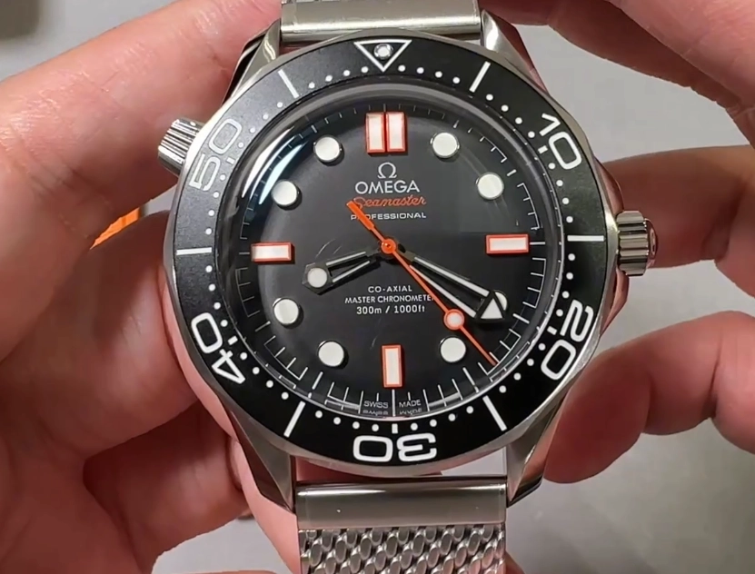 Omega Seamaster 300M Реплика Omega Seamaster 300M с оранжевым ремешком