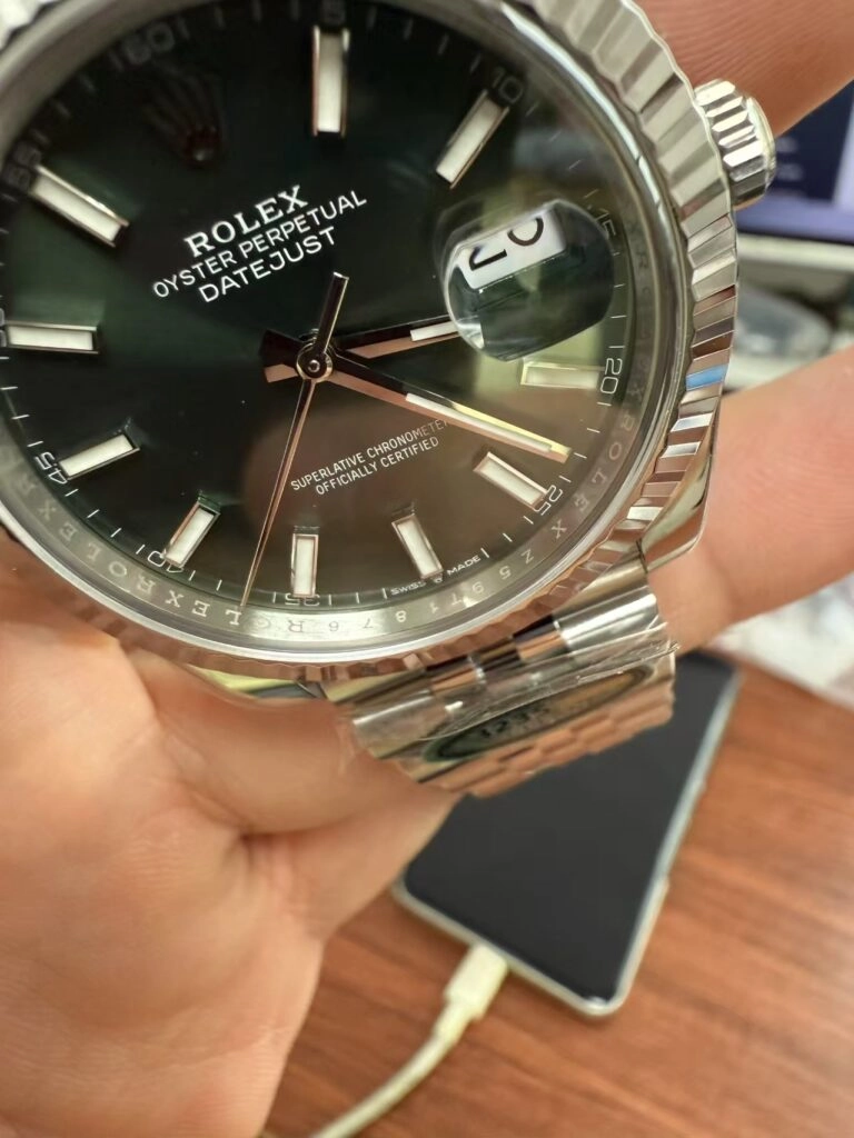 Datejust Clean Factory с маркировкой на внутренней части корпуса