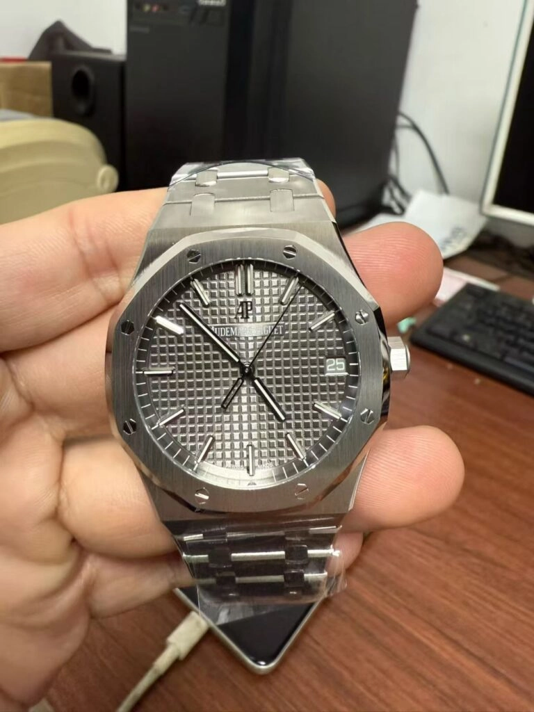 VS AP 15500 Реплика Audemars Piguet AP 15500 от VS Factory
