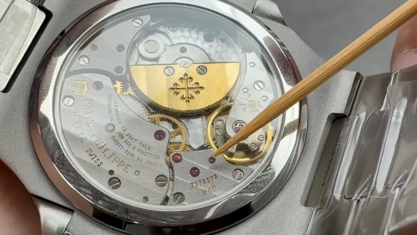 Гравировки механизма PPF для Patek Philippe 5712