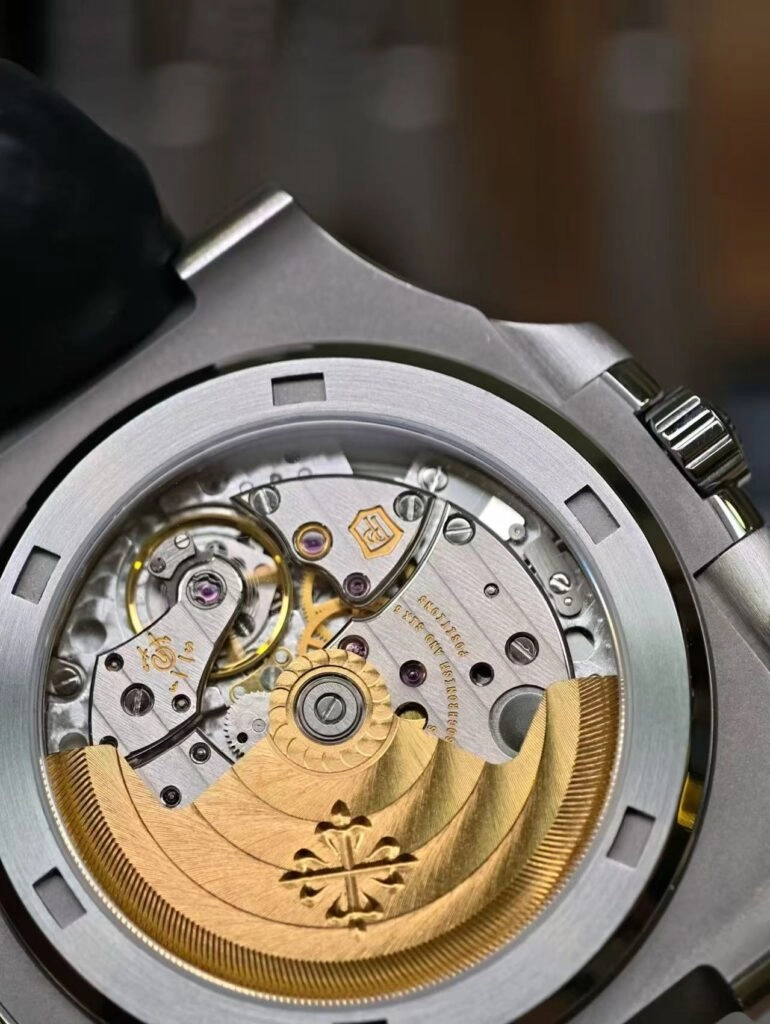 Nautilus 5711 индивидуального изготовления Patek Philippe Nautilus 5711 индивидуального изготовления