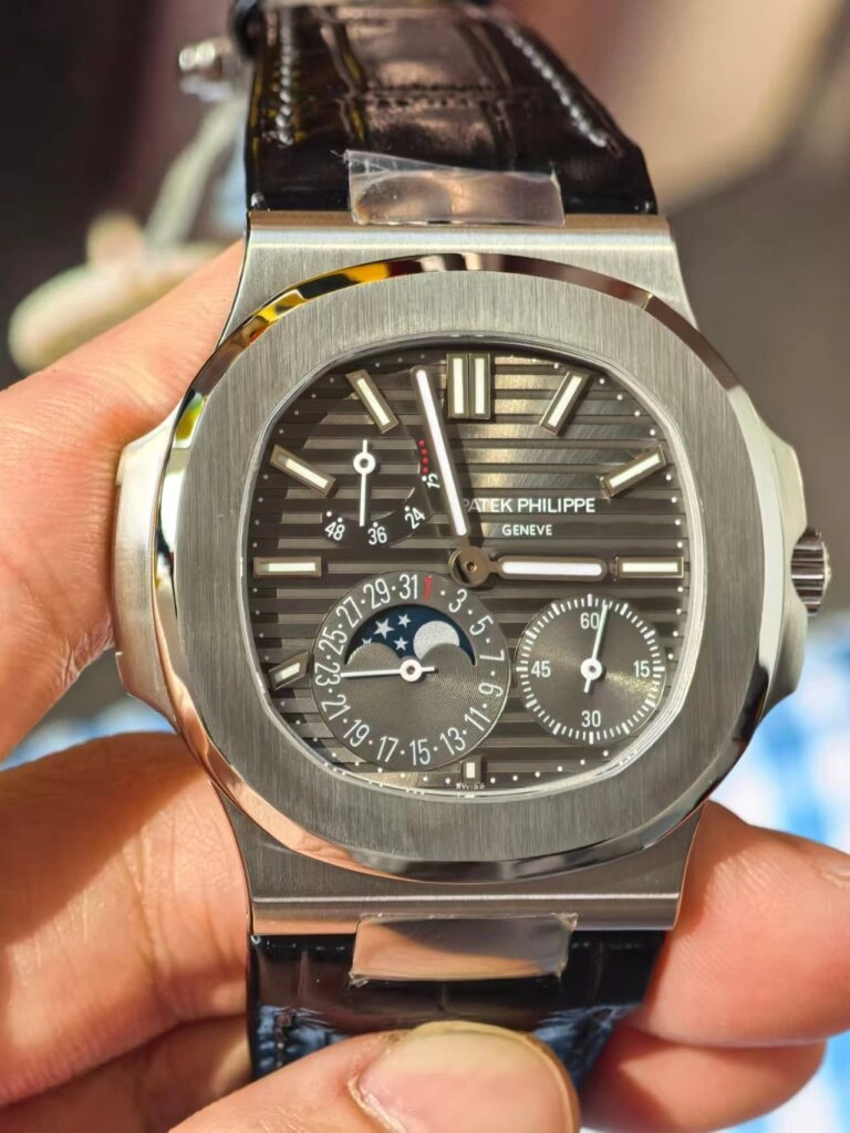 Серый циферблат 5712G Серый циферблат Patek Philippe 5712G