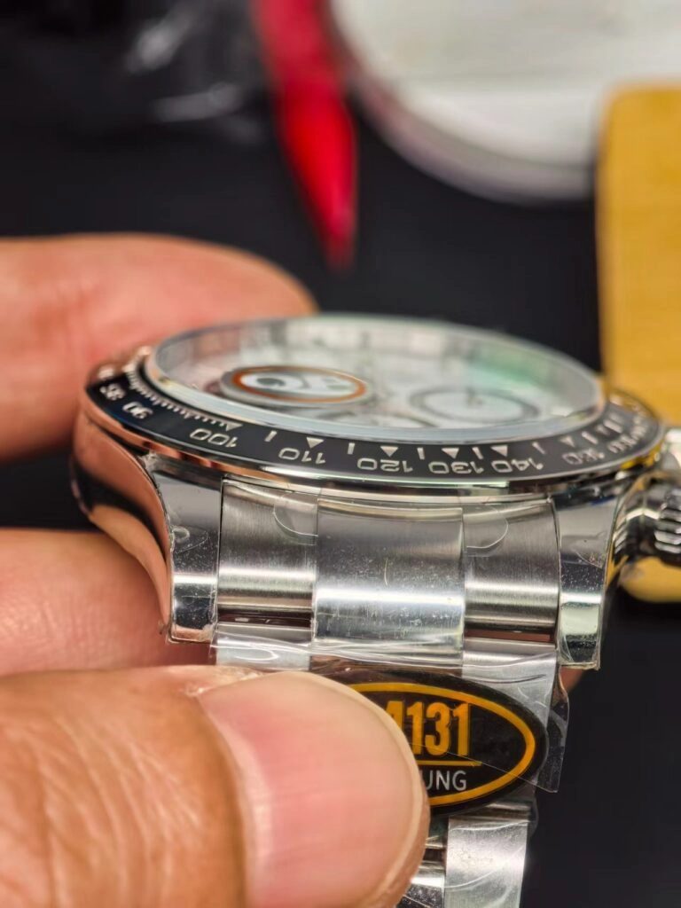 Стекло Rolex Daytona 4131 Стекло Rolex Daytona 4131 со свободно подвешенным балансом