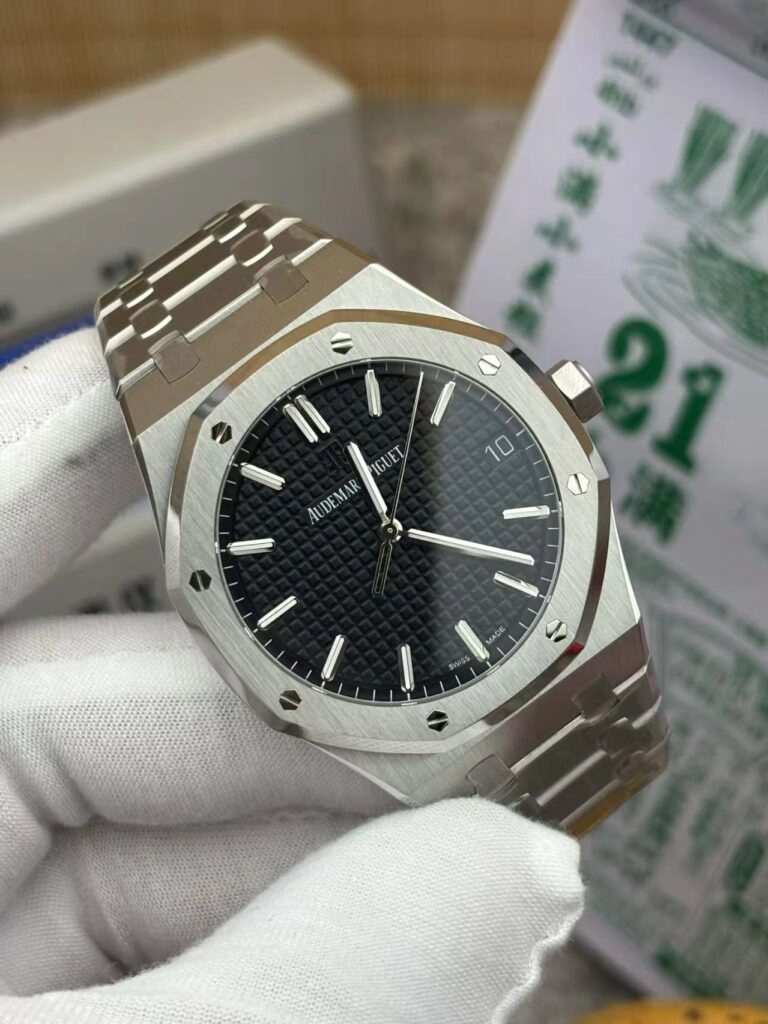 Чёрная версия ZF AP 15500 ZF AP 15500 в чёрном исполнении