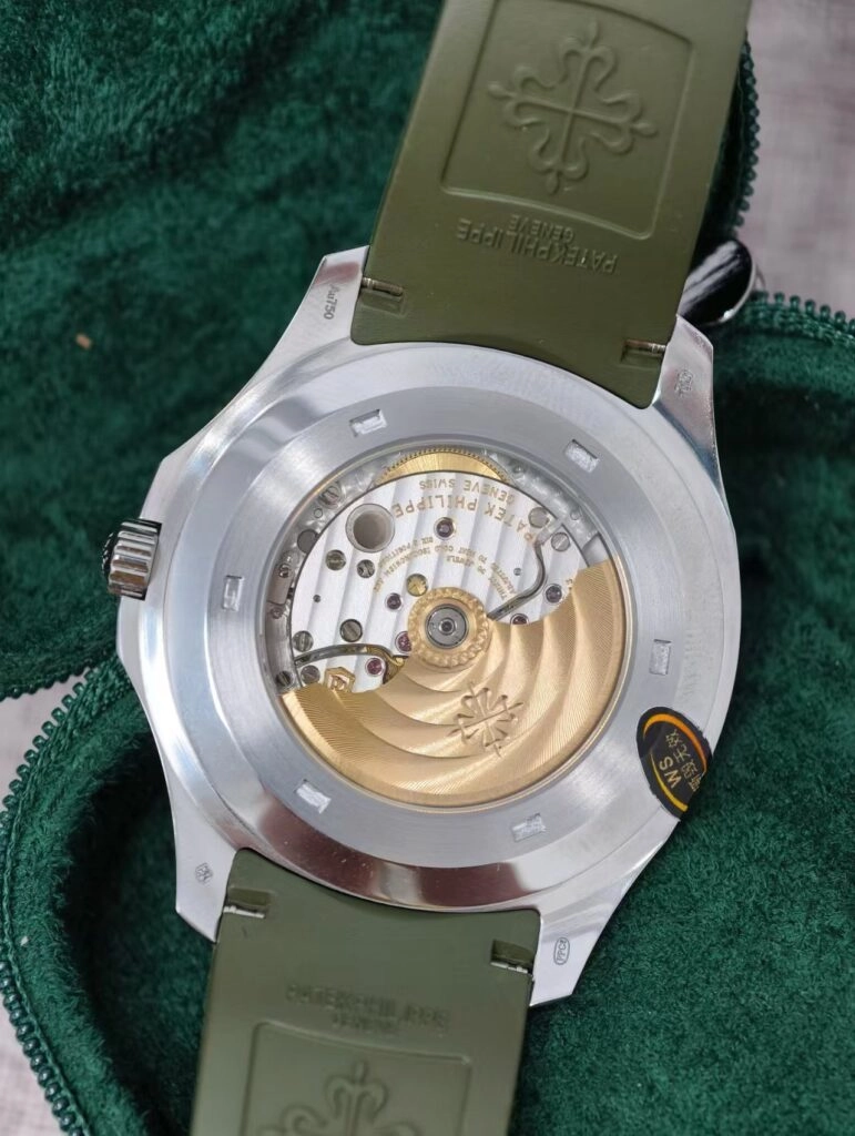Механизм зелёного Aquanaut WS