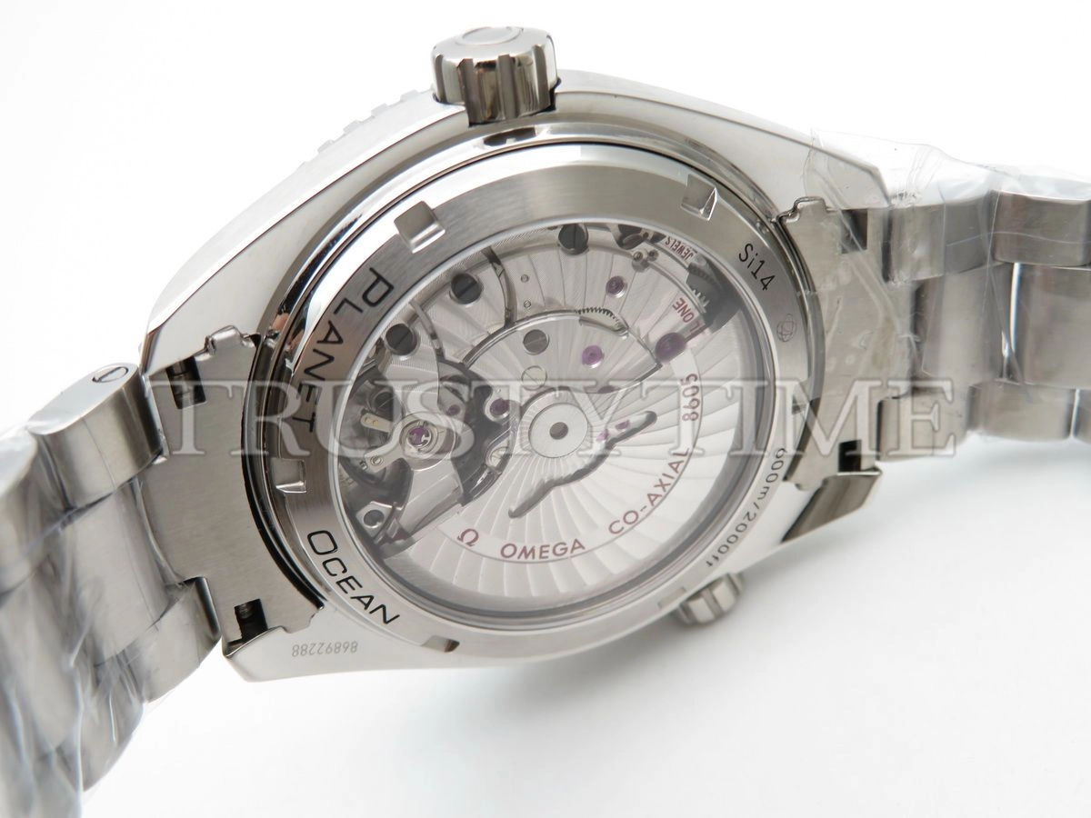Копия часов Omega Seamaster Planet Ocean 600m Co‑Axial Master Chronometer GMT 43.5mm 232.30.44.22.01.001
