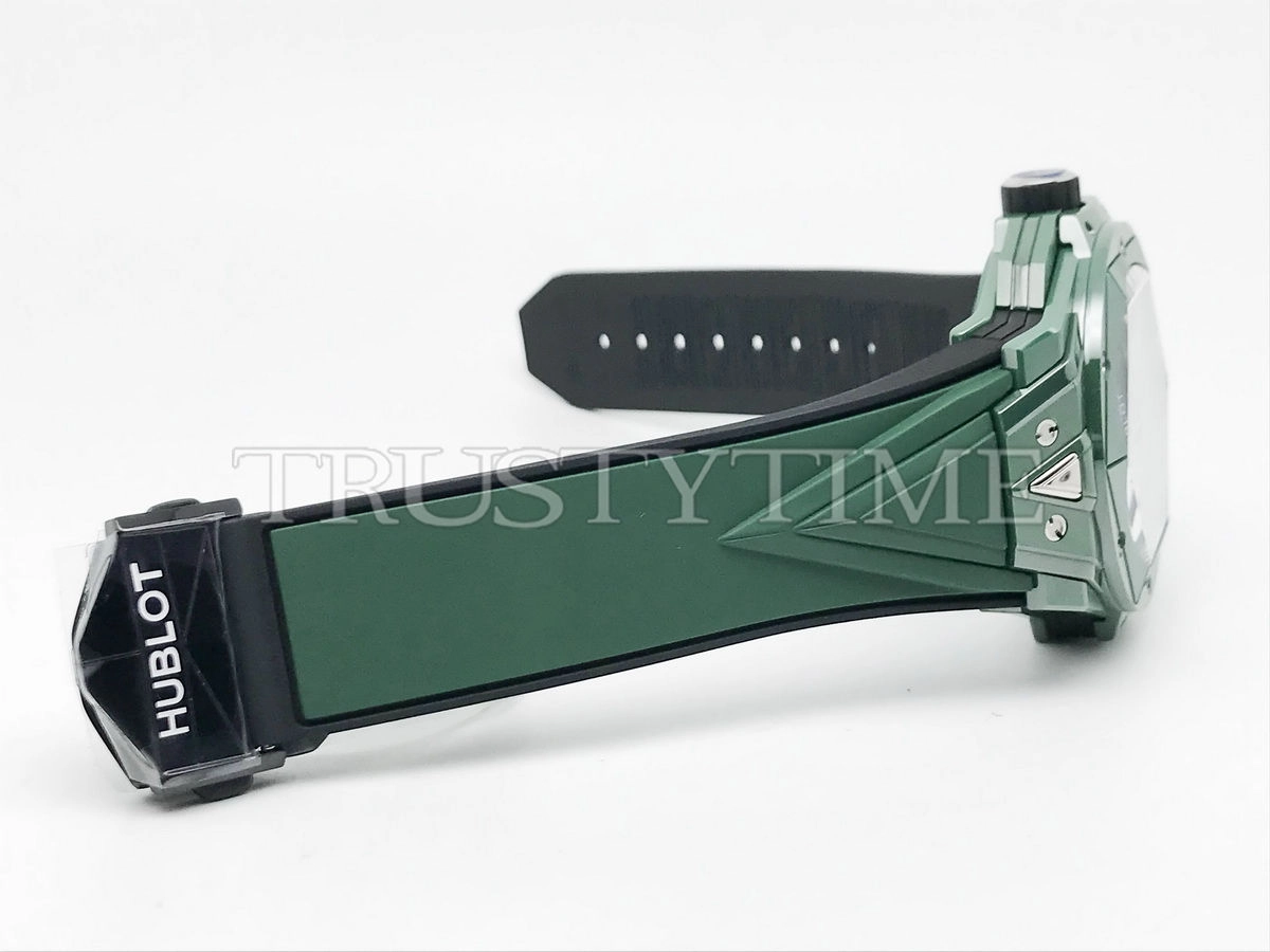Копия часов Hublot Big Bang Sang Bleu II 45mm 418.GX.5207.RX.MXM22