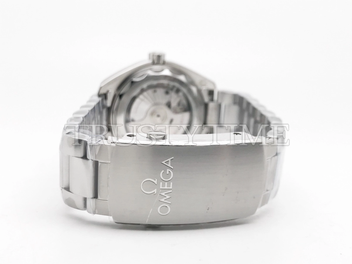 Копия часов Omega Seamaster Planet Ocean 600m Co‑Axial Master Chronometer 39,5 mm 215.30.40.20.03.001