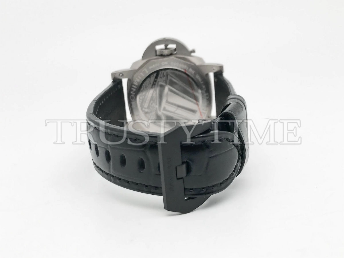 Копия часов Panerai Luminor Luna Rossa GMT 42mm PAM01096