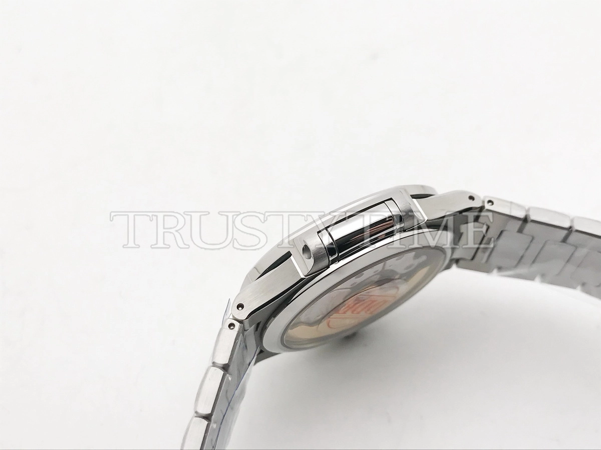 Копия часов Patek Philippe Nautilus Ladies 35mm 7118/1200A-010 Арт.PP-0776