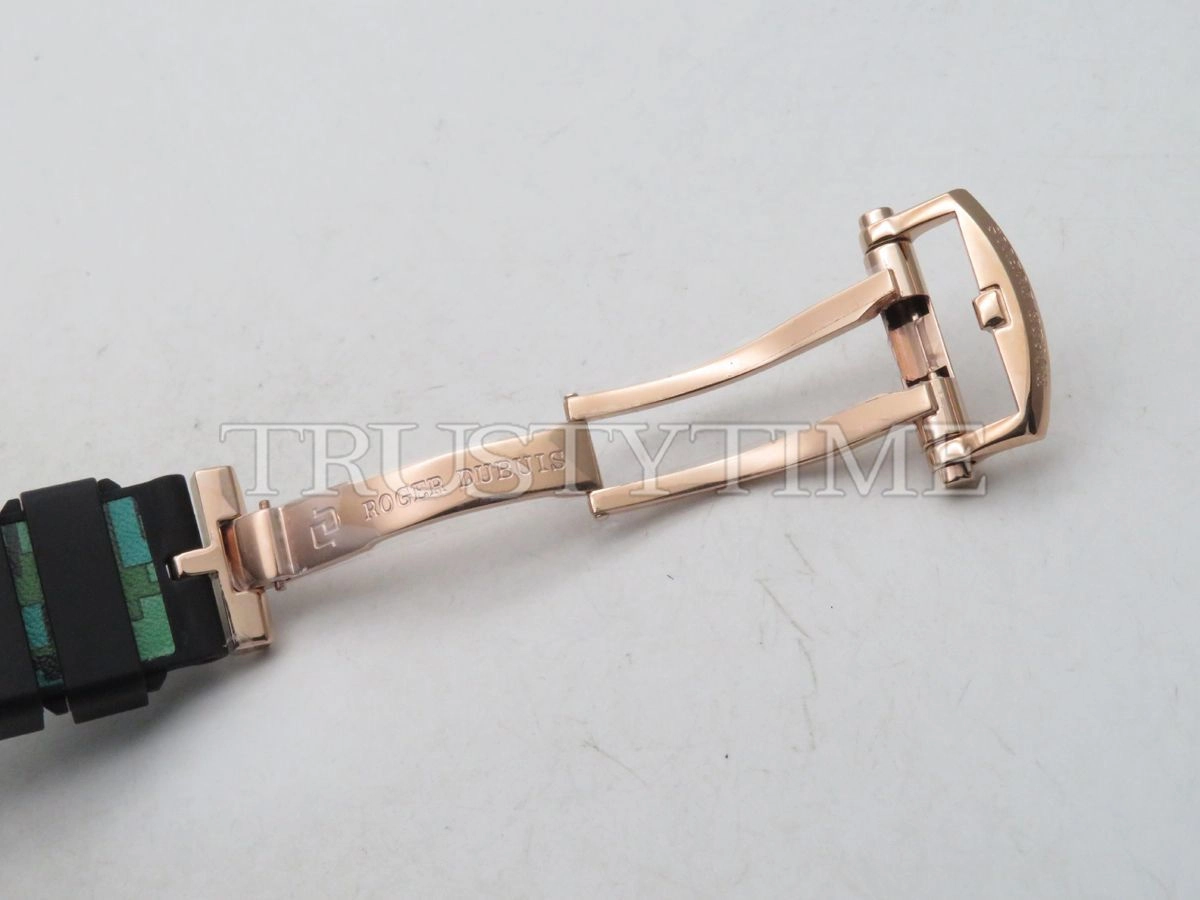 Копия часов Roger Dubuis Excalibur Skeleton Flying Tourbillon Green