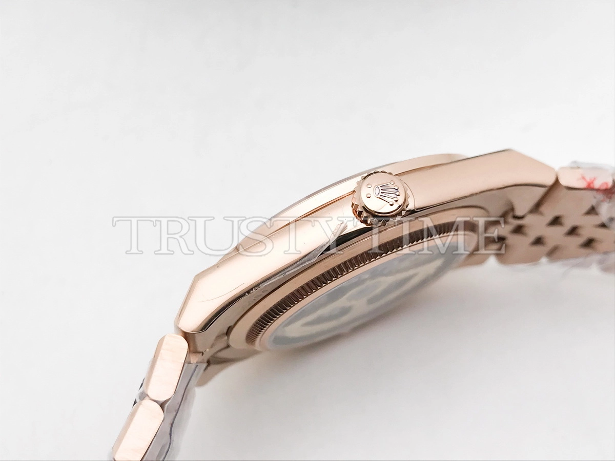 Копия часов Rolex Land-Dweller 40mm 127385TBR-0003
