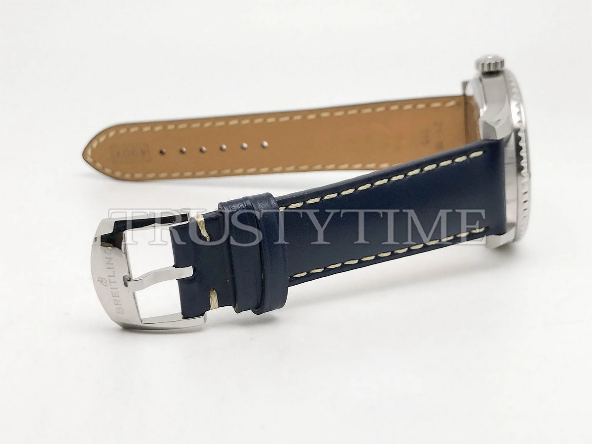 Копия часов Breitling Aviator 8 Automatic 41 A17315101C1X2