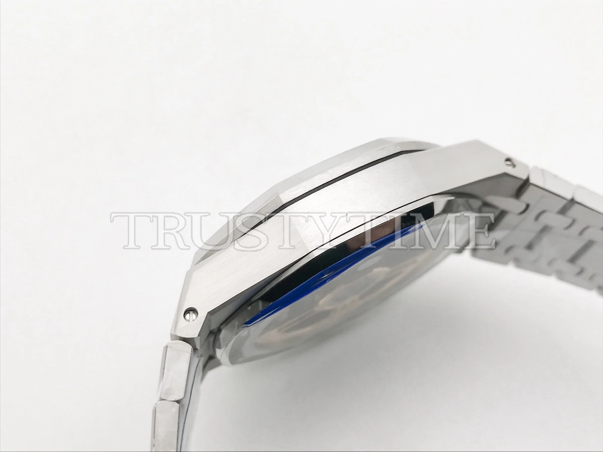 Копия часов Audemars Piguet Royal Oak Selfwinding Chronograph 26240ST.OO.1320ST.06