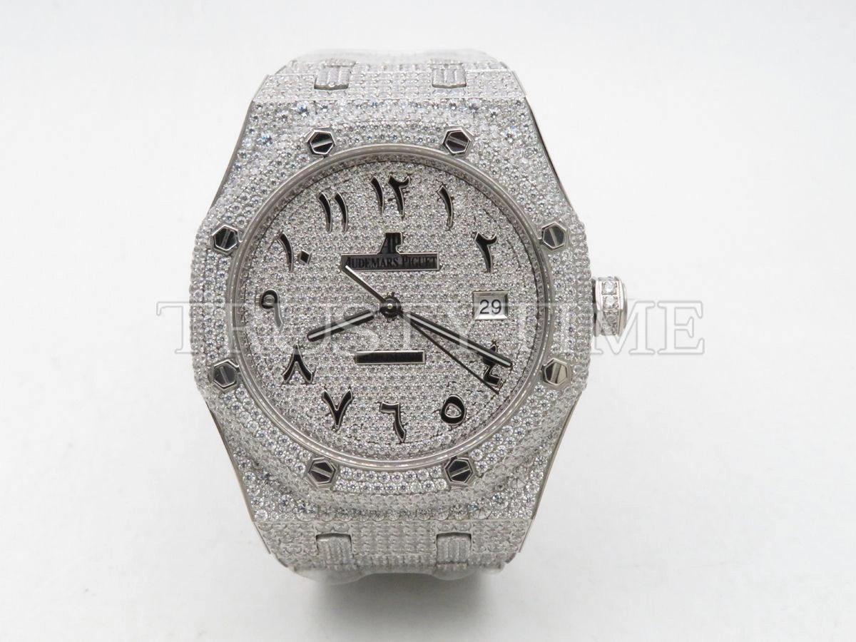 Копия часов Audemars Piguet Royal Oak 15400 Full Diamond