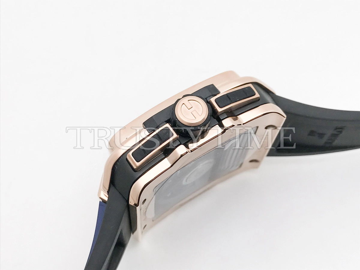 Копия часов Hublot Square Bang Unico King Gold Blue 821.OX.5180.RX