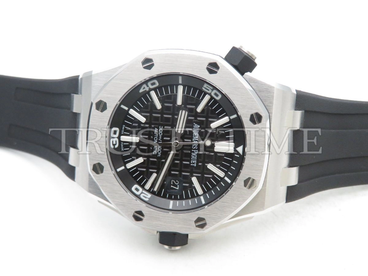 Копия часов Audemars Piguet Royal Oak Offshore Diver 15703ST.OO.A002CA.01