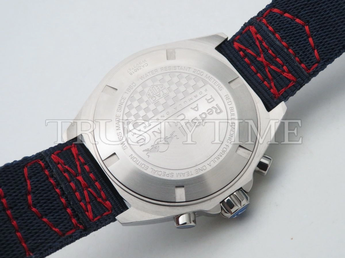 Копия часов Tag Heuer Formula 1 Chronograph Quartz 43mm CAZ1018.FC8213