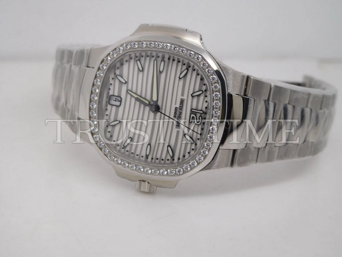 Копия часов Patek Philippe Nautilus Lades 34mm 7018/1A-001