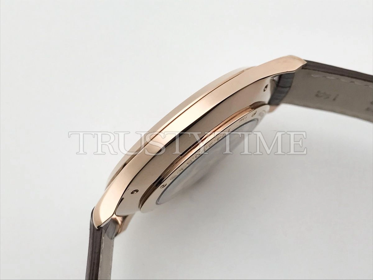 Копия часов Jaeger-LeCoultre Master Ultra Thin Small Second 40mm 1352520