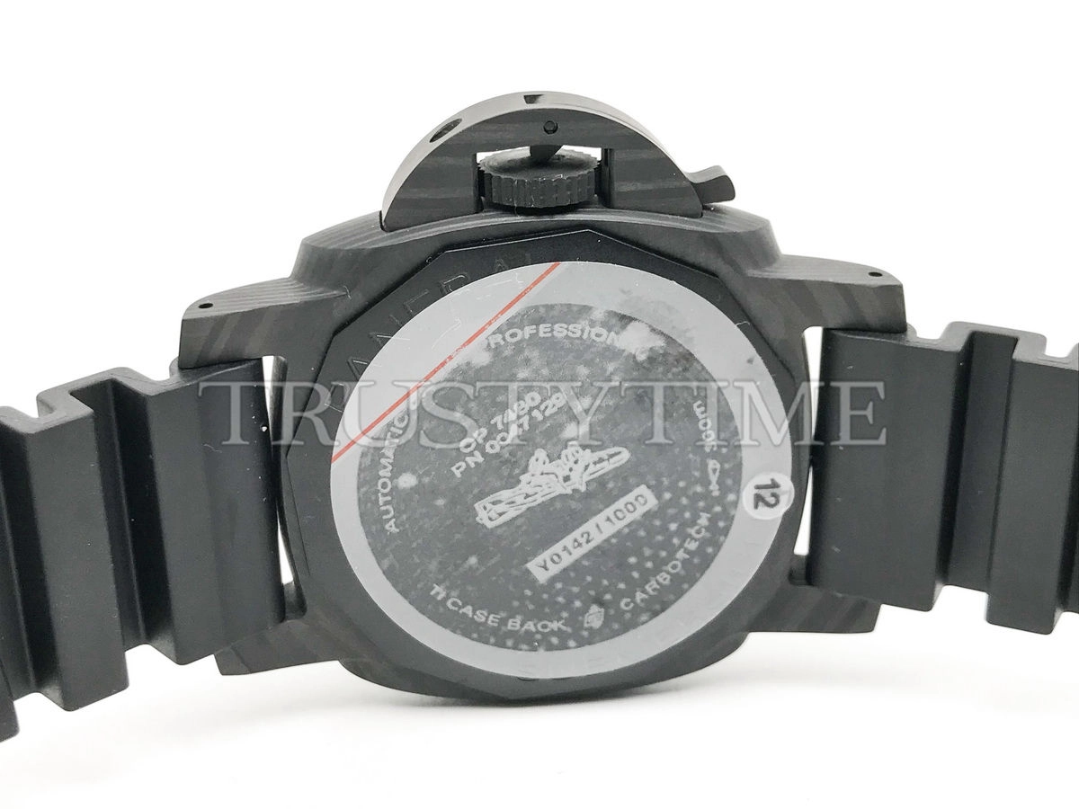 Копия часов Panerai Submersible Carbotech™ 42mm PAM02231