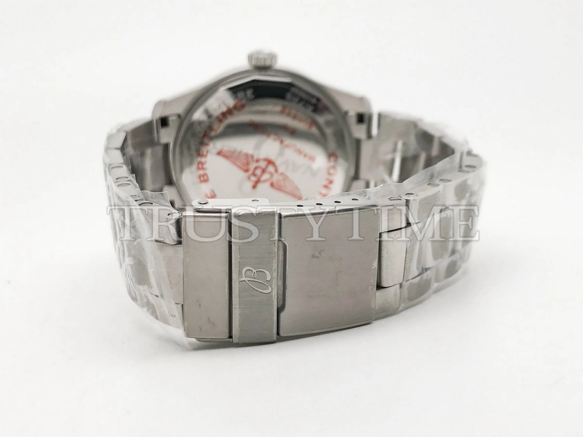 Копия часов Breitling Aviator 8 Automatic 41 A17315101C1A1