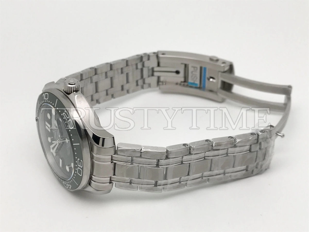 Копия часов Omega Seamaster Diver 300m Co-axial Master Chronometer 42mm 210.30.42.20.10.001