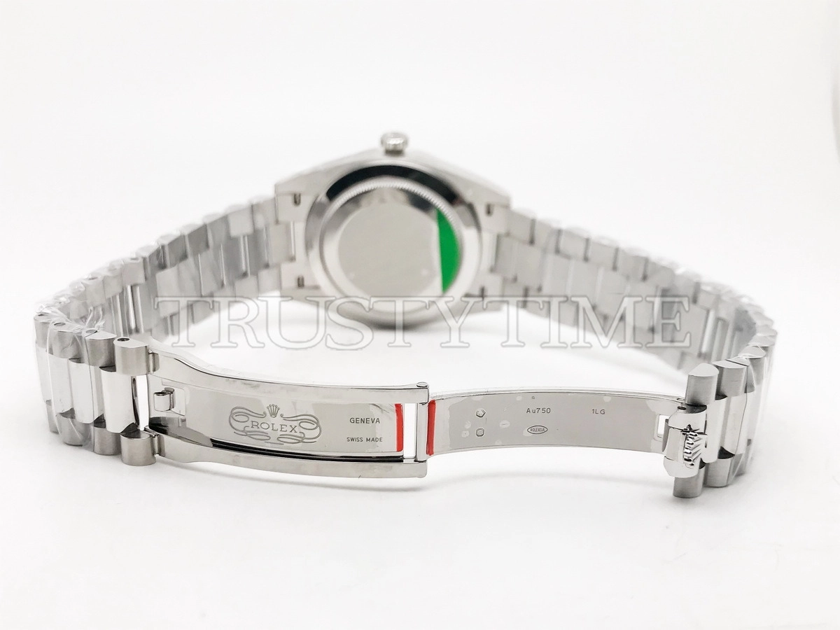 Копия часов Rolex Day-Date 40mm 228239-0060