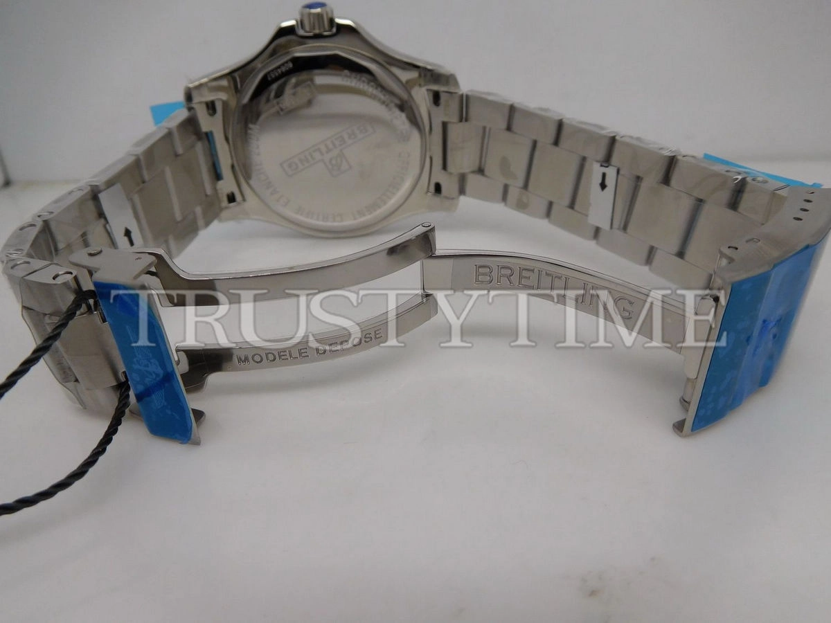 Копия часов Breitling Colt Automatic Volcano 44 A1738811/BD44/173A