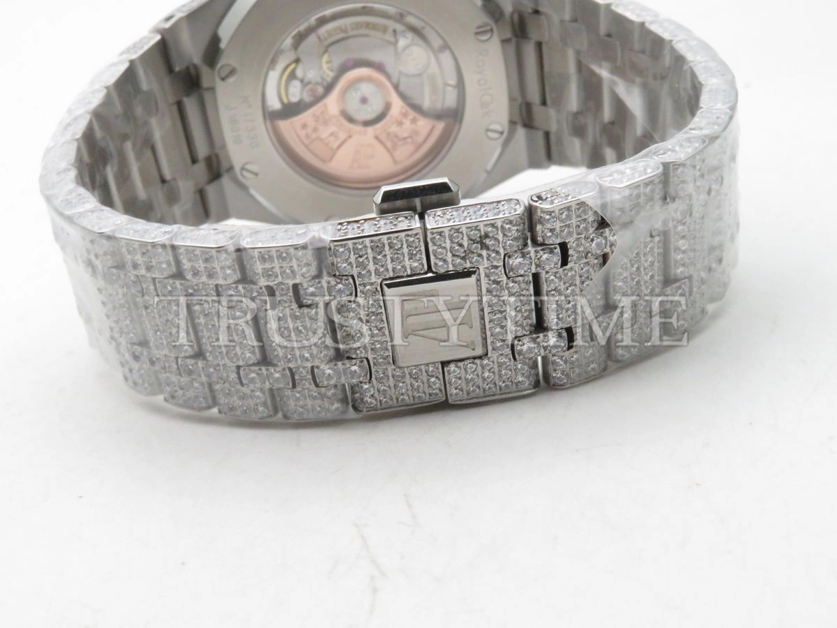 Копия часов Audemars Piguet Royal Oak 15400 Full Diamond