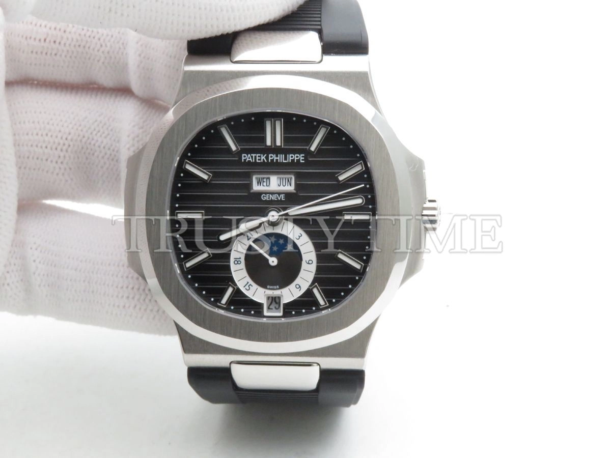 Копия часов Patek Philippe Nautilus Annual Calendar 40,5mm 5726A/001