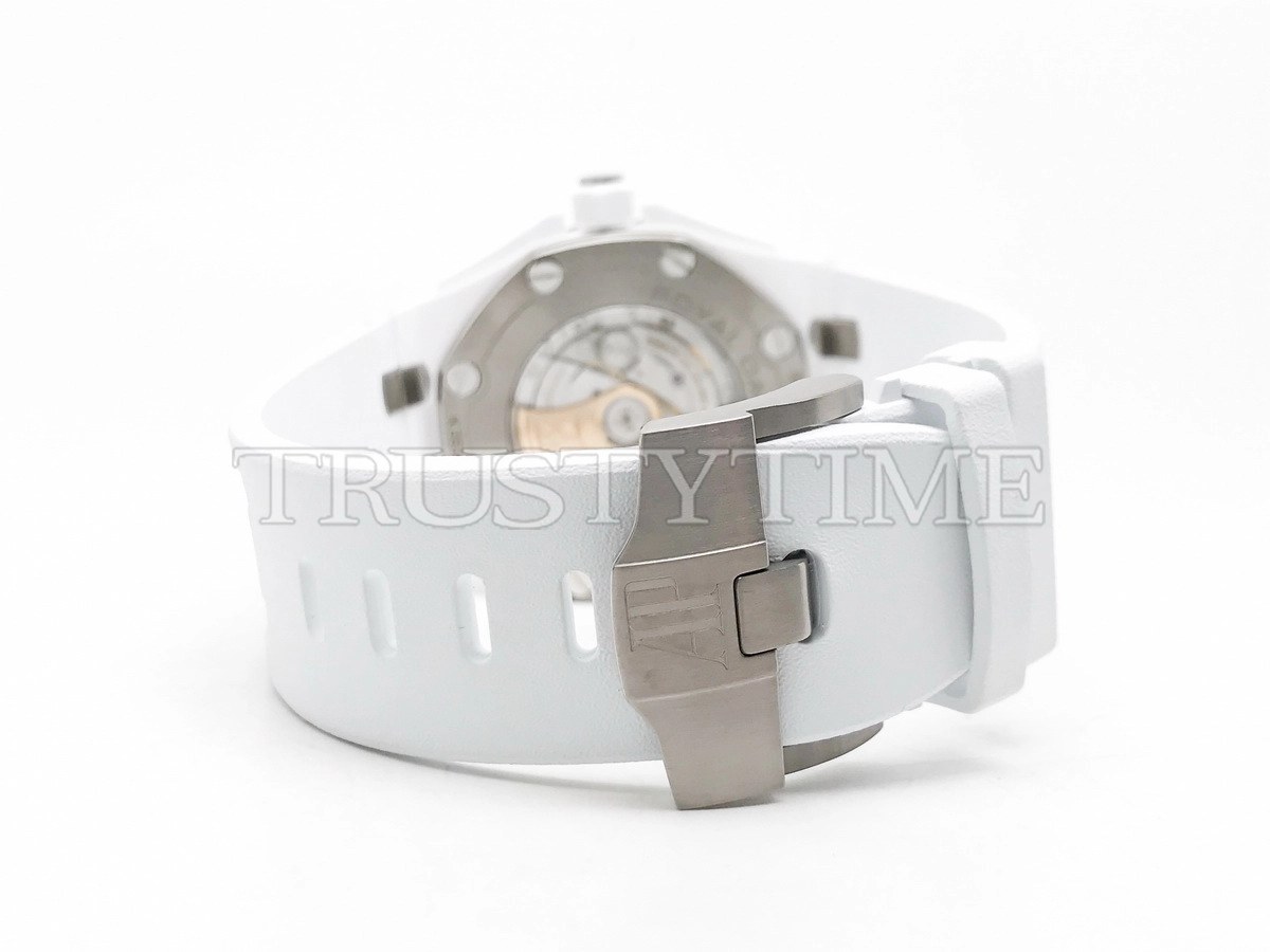Копия часов Audemars Piguet Royal Oak Offshore Diver 15707CB.OO.A010CA.01