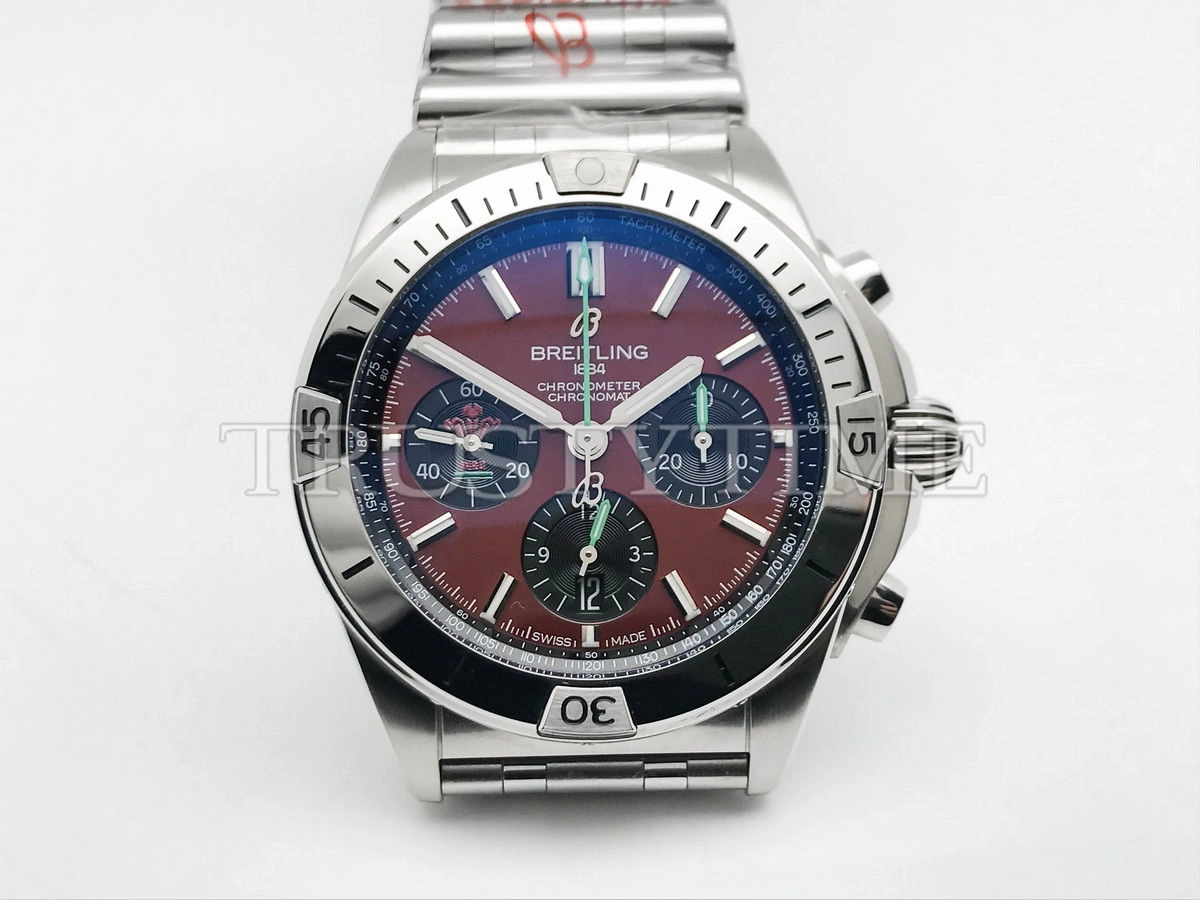 Копия часов Breitling Chronomat B01 42 Six Nations Wales AB0134A61K1A1
