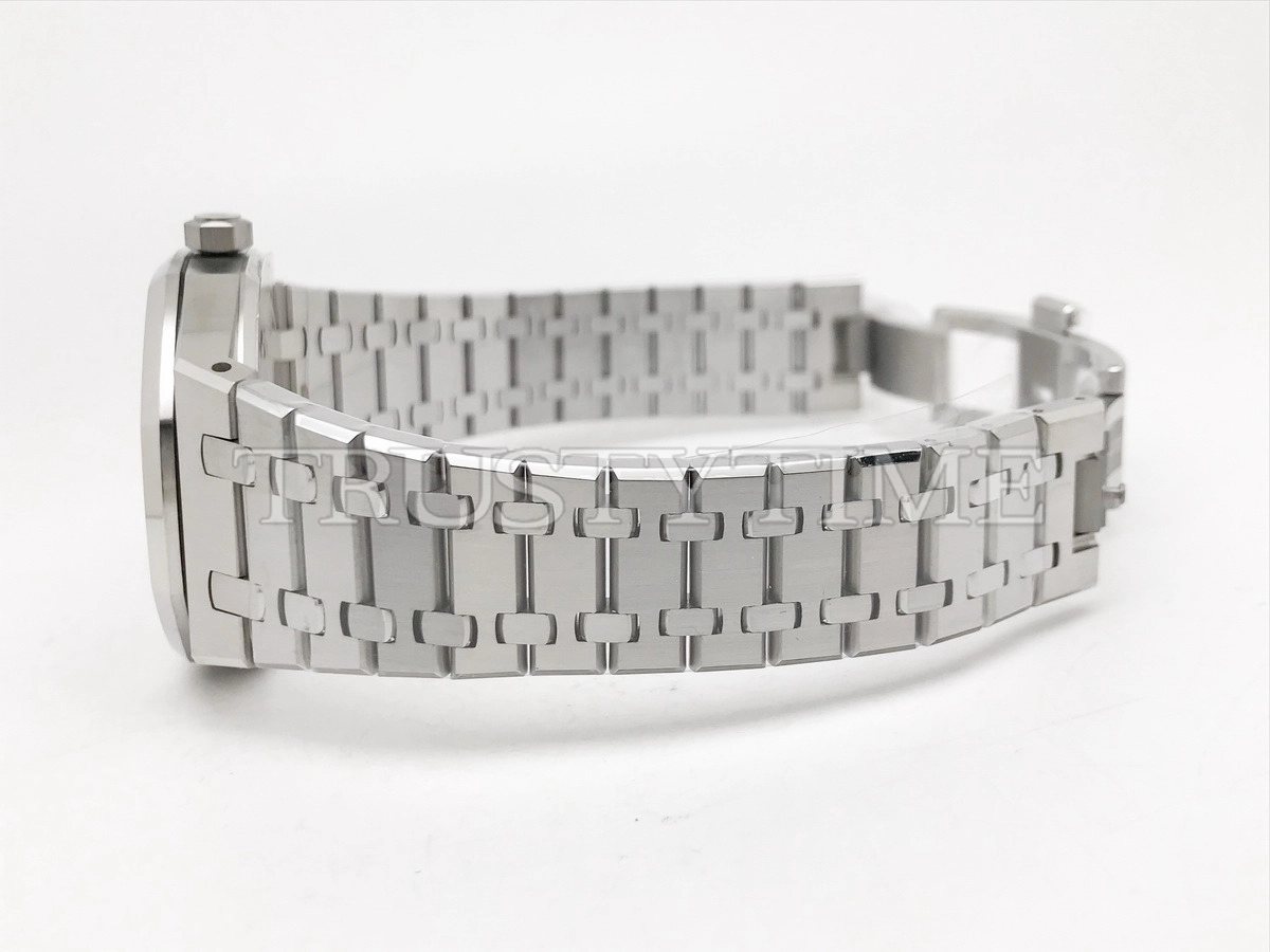 Копия часов Audemars Piguet Royal Oak Selfwinding II 15500ST.OO.1220ST.03