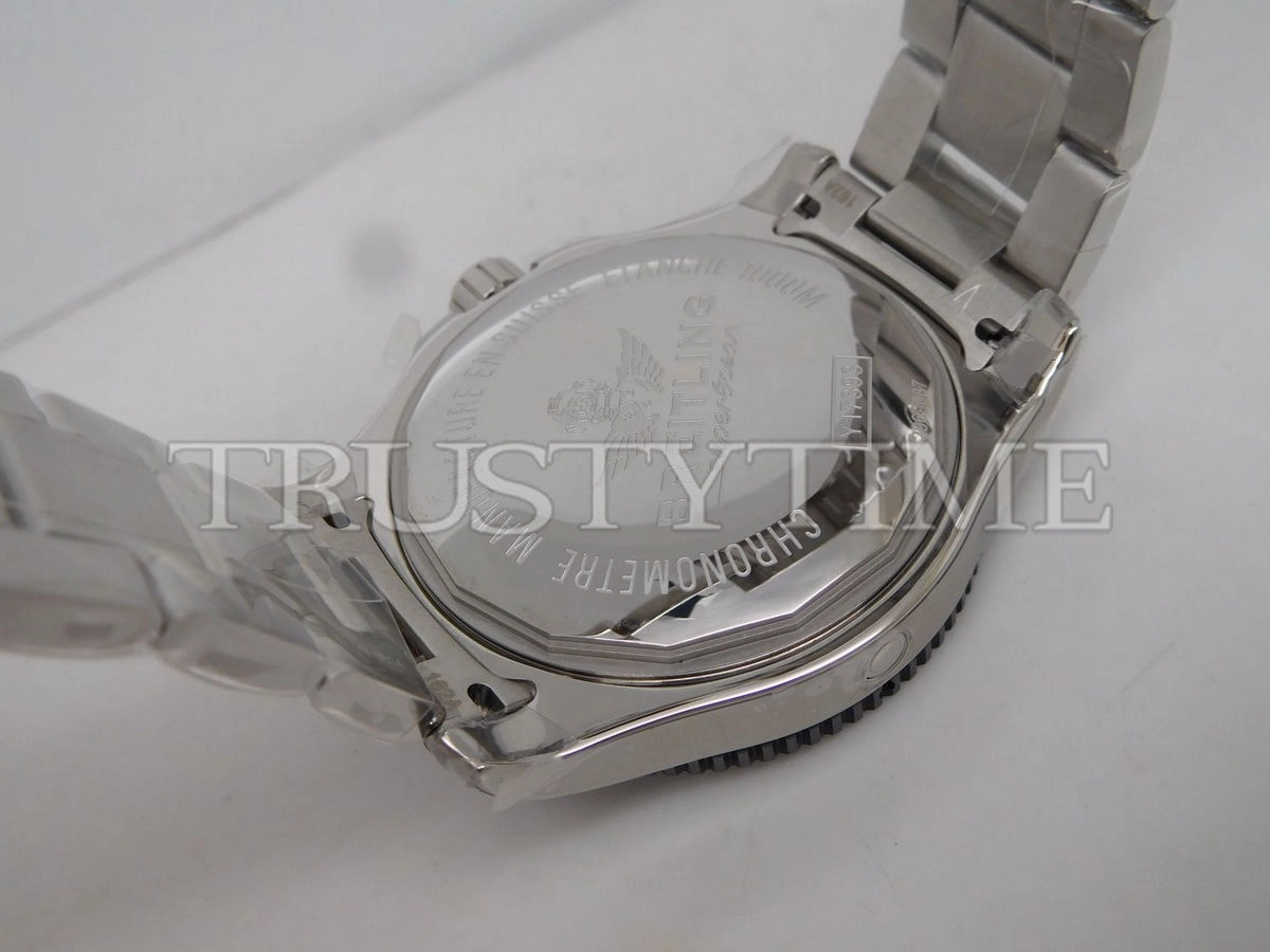 Копия часов Breitling Superocean Volcano 44 Y17393101B1A1