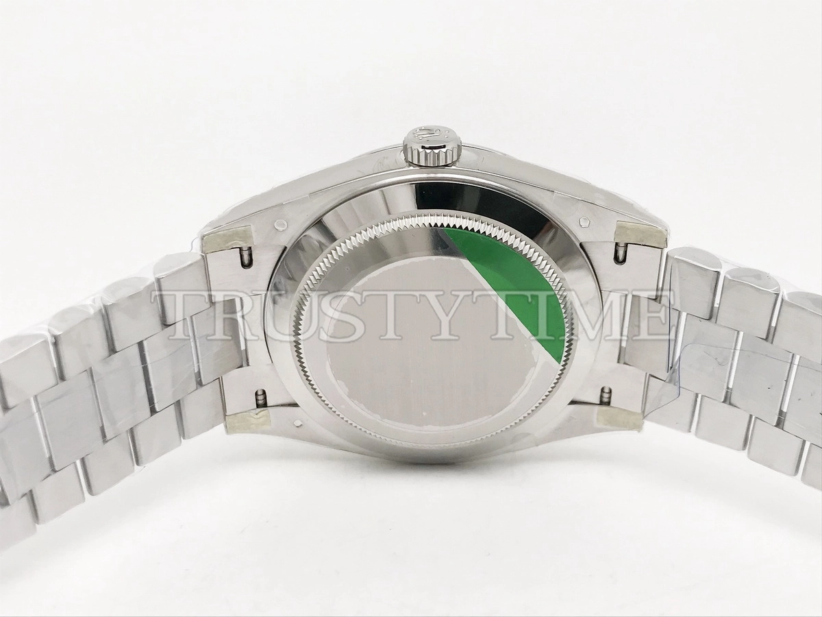 Копия часов Rolex Day-Date 40mm 228239-0078