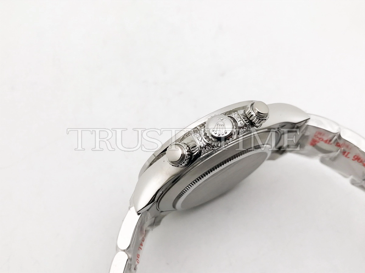 Копия часов Rolex Cosmograph Daytona Sapphire Bezel 126599TSA