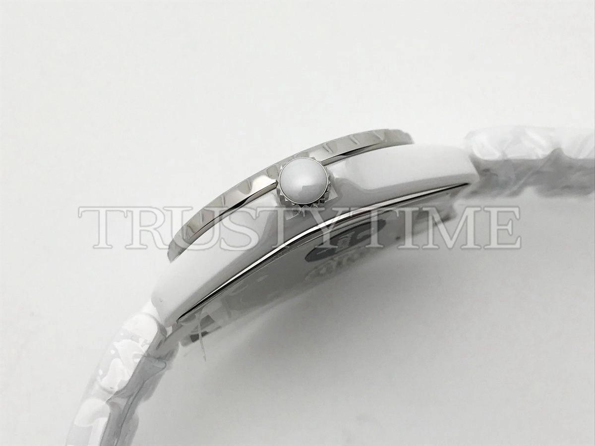 Копия часов Chanel J-12 33 H2422