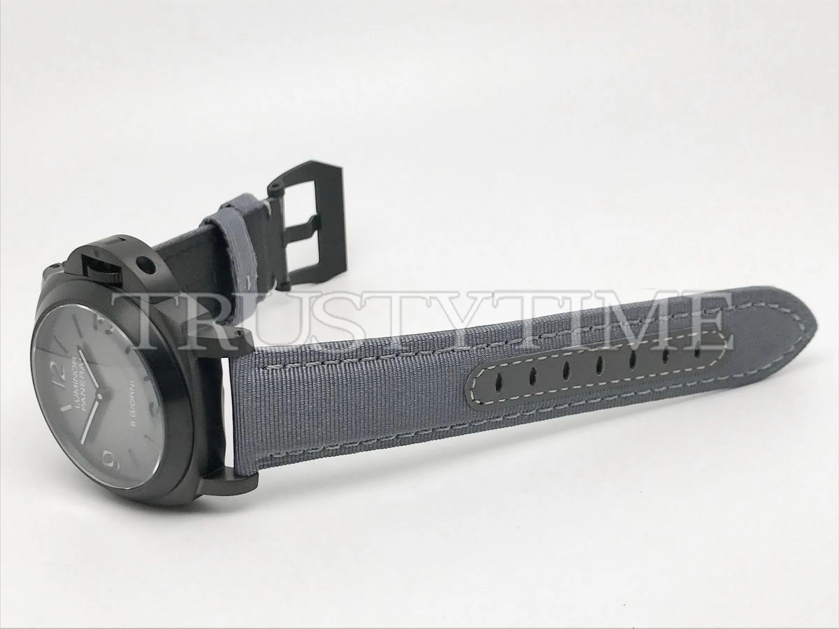 Копия часов Panerai Luminor Base 8 Giorni Geneva Boutique 44mm PAM02121