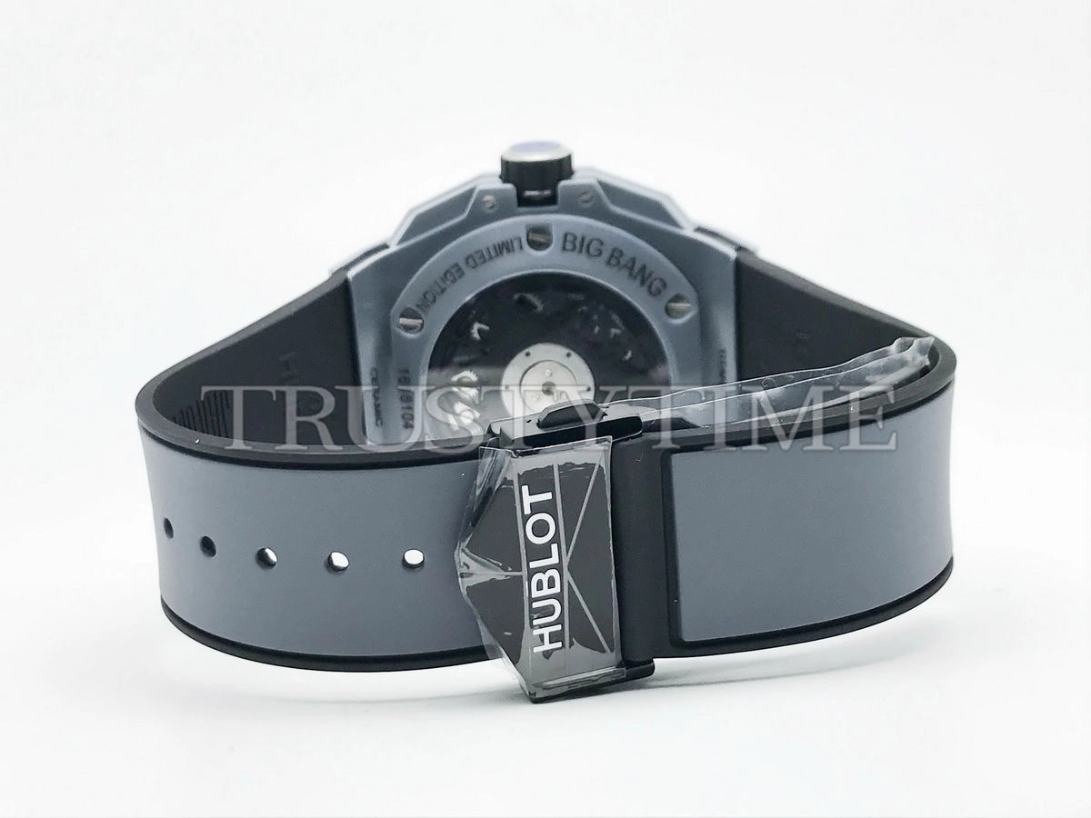 Копия часов Hublot Big Bang Sang Bleu II 45mm 418.FX.8007.RX.MXM21