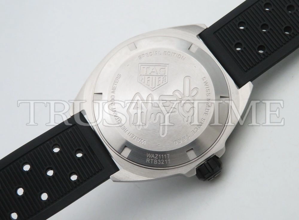 Копия часов Tag Heuer Formula 1 Quartz 41mm WAZ1117.FT8023