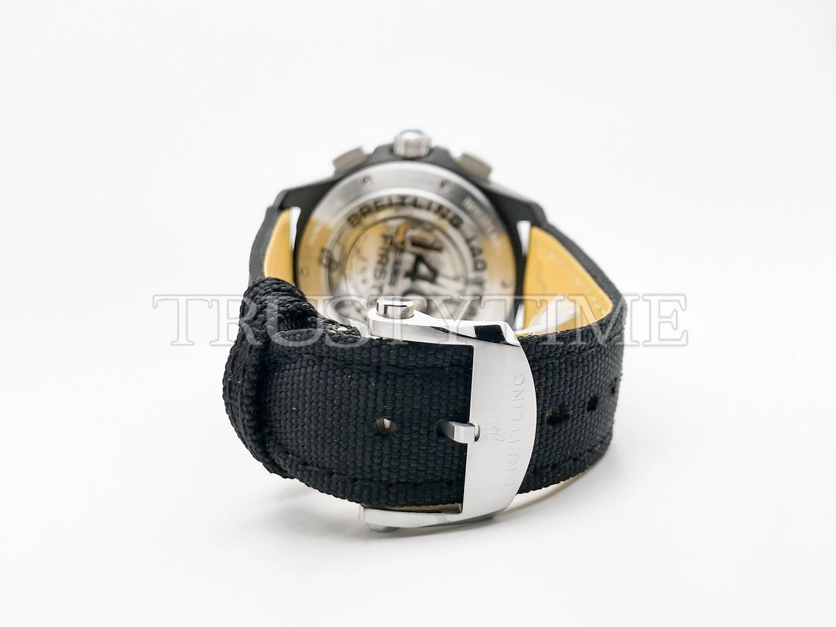 Копия часов Breitling Aneger B01 Chronograph 44 Night Mission SB0147101B1X1
