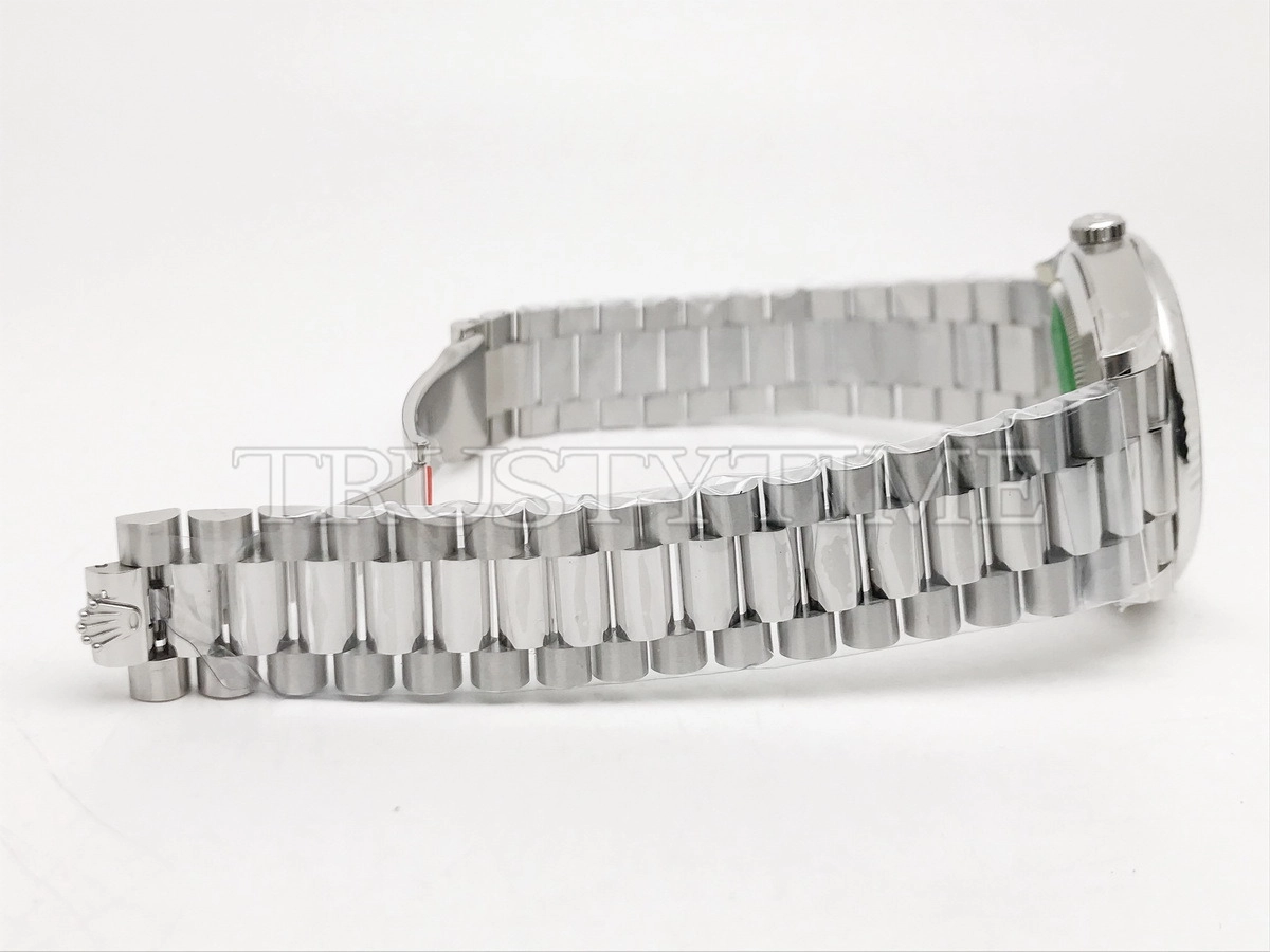 Копия часов Rolex Day-Date 40mm 228239-0078