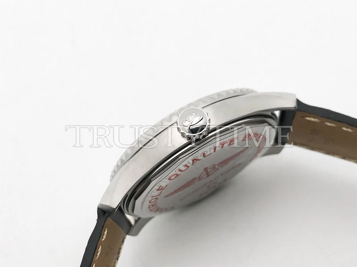 Копия часов Breitling Aviator 8 Automatic 41 A17315101B1X1