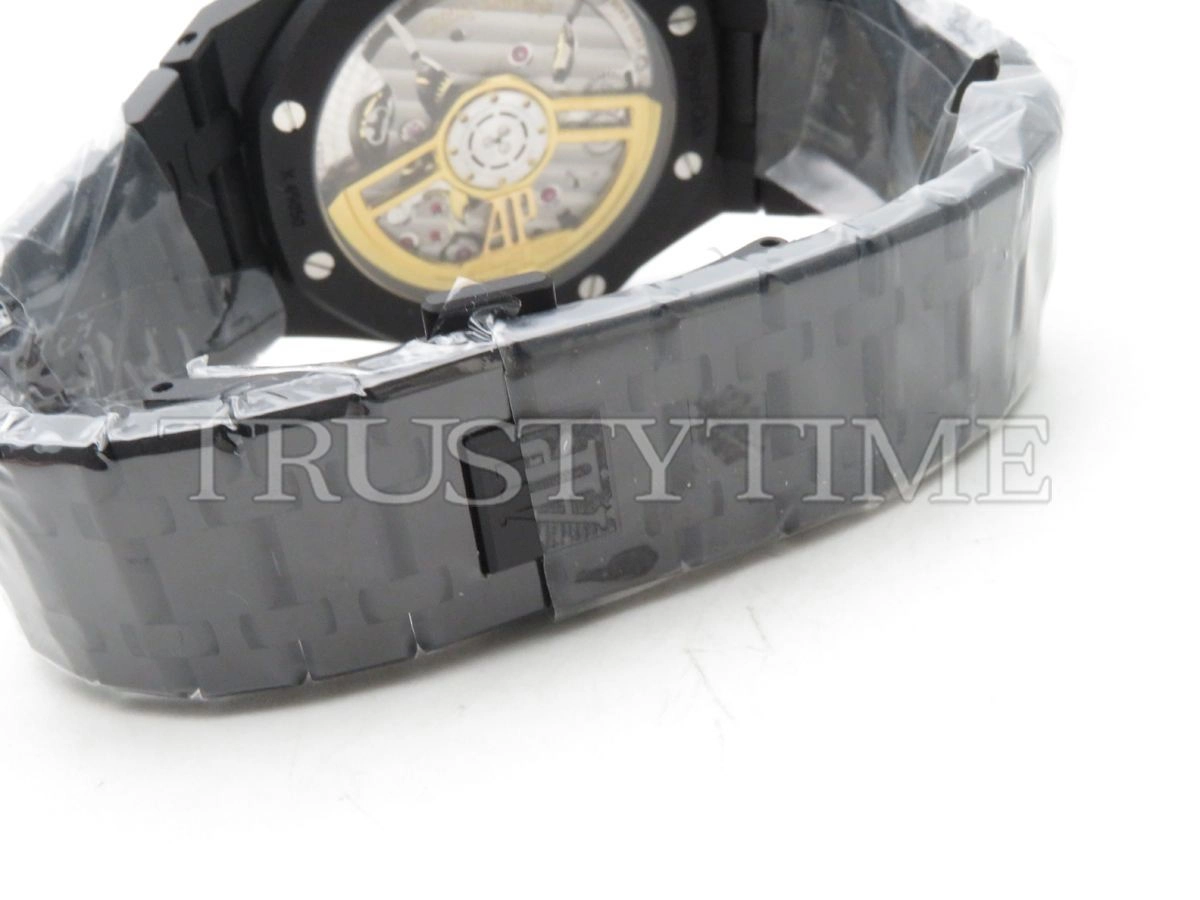 Копия часов Audemars Piguet Royal Oak Black Venom Custom 15500 White