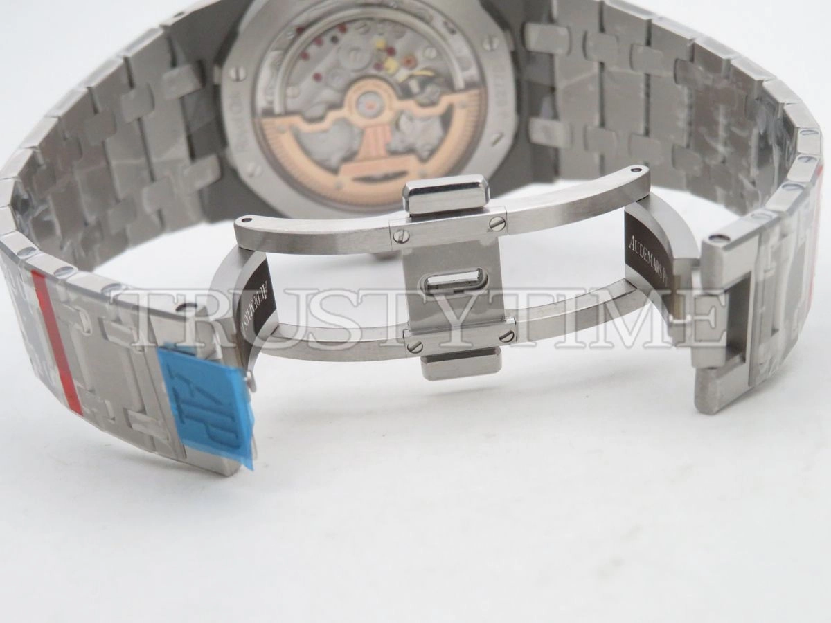 Копия часов Audemars Piguet Royal Oak Jumbo Extra-thin 15202BC.OO.1240BC.01