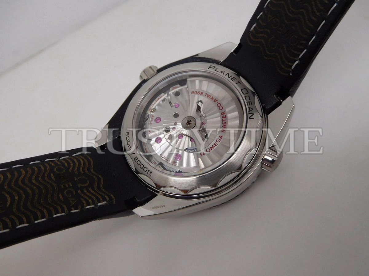 Копия часов Omega Seamaster Planet Ocean 600m Co‑Axial Master Chronometer GMT 43.5mm 215.33.44.22.01.001