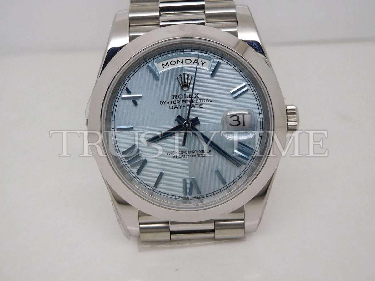 Копия часов Rolex Day-Date 40mm 228206-0001