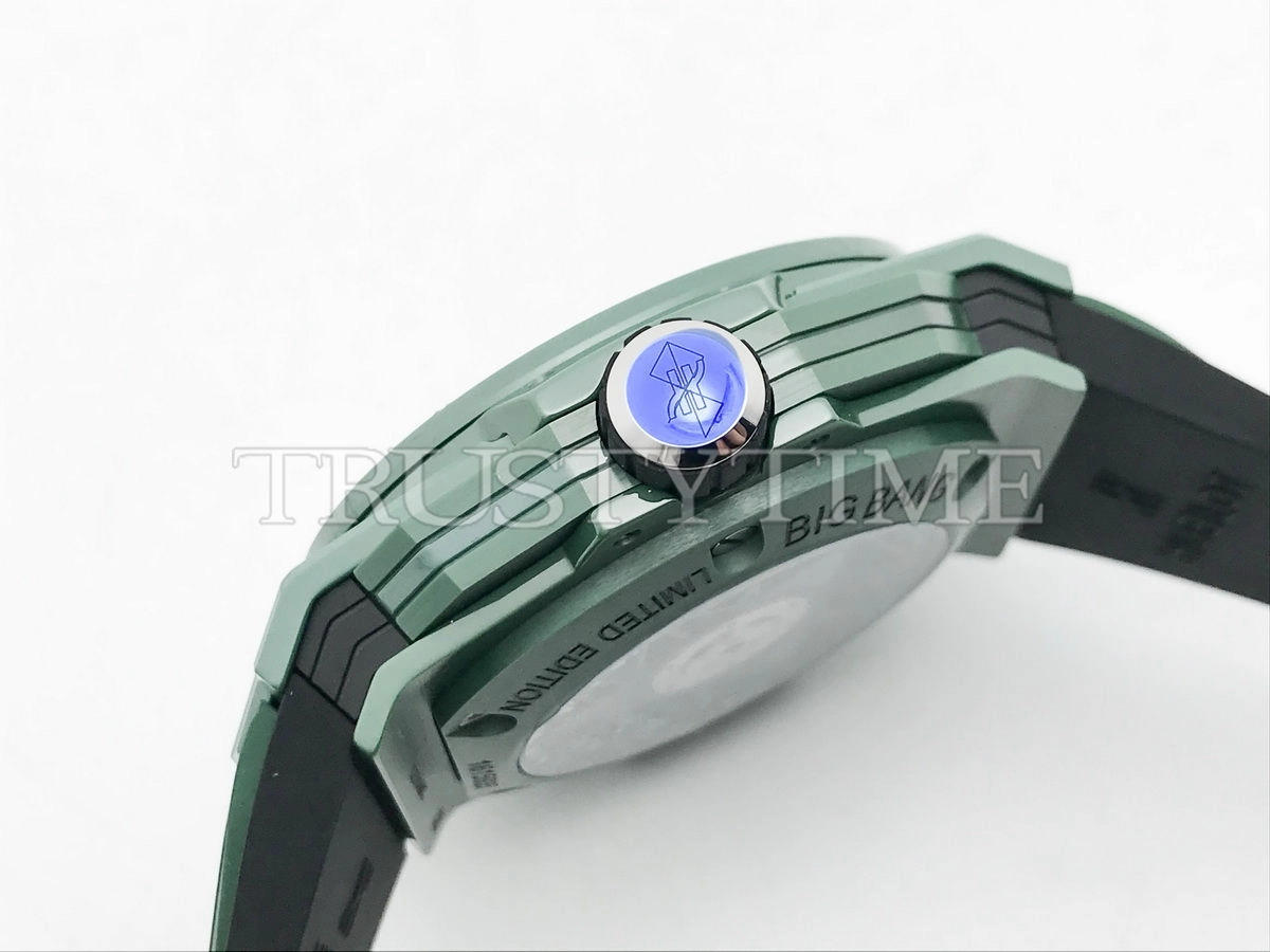 Копия часов Hublot Big Bang Sang Bleu II 45mm 418.GX.5207.RX.MXM22