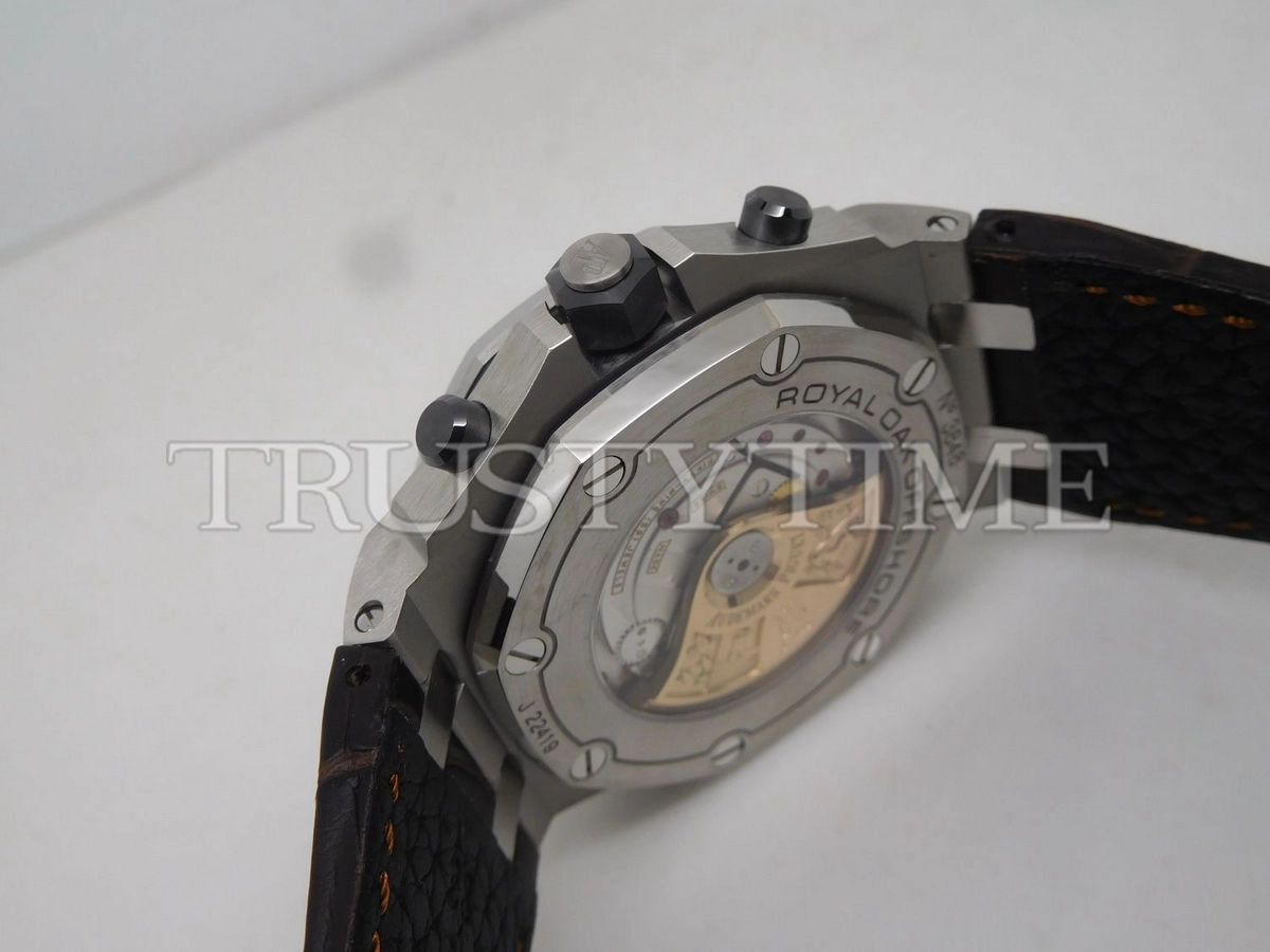 Копия часов Audemars Piguet Royal Oak Offshore Chronograph Havana Brown SIHH 2018 26470ST.OO.A820CR.01